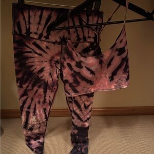 Glyder Plum and Black Activewear glyder workout set